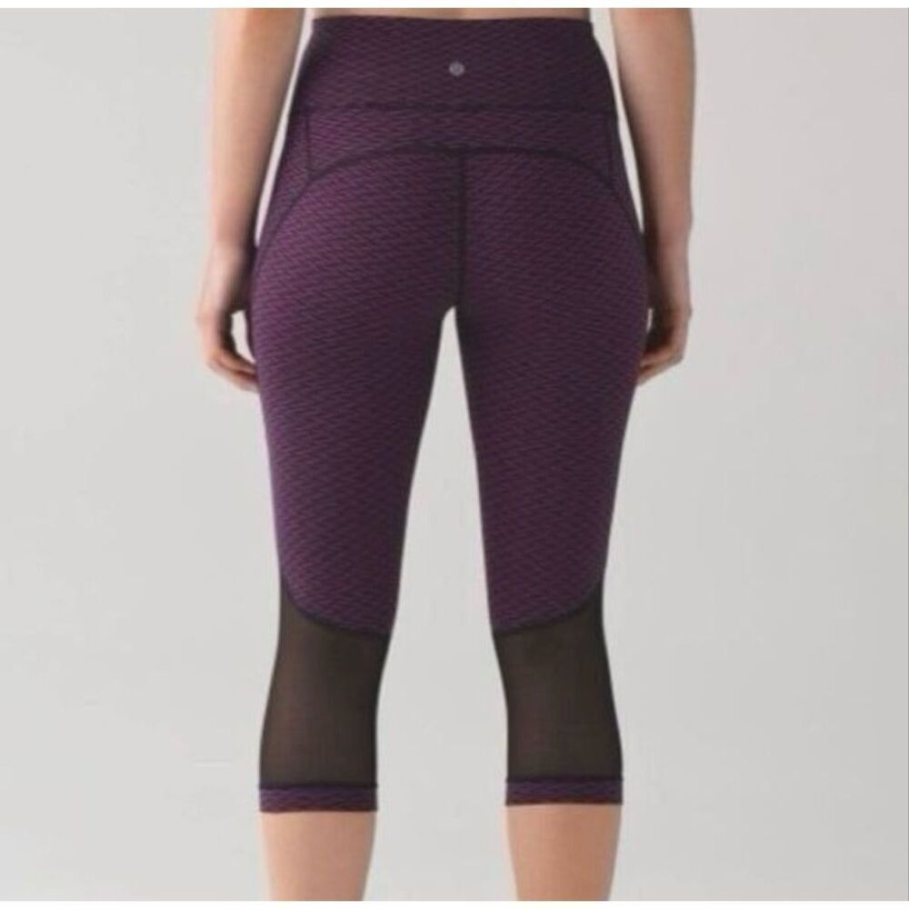 Lululemon Outrun 17” Plum Crops